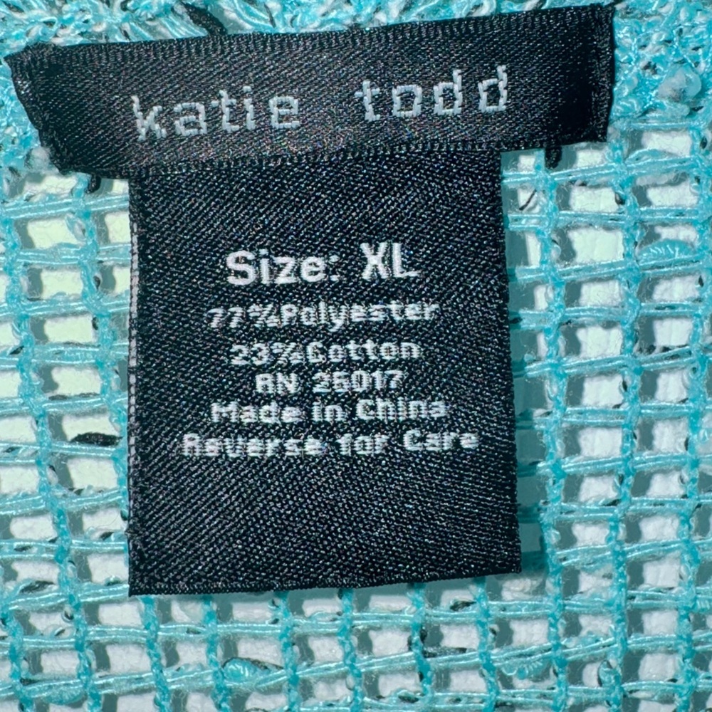 XL Katie Todd Crochet Top Cover Up Blue With Wooden Buttons! - Picture 5 of 9